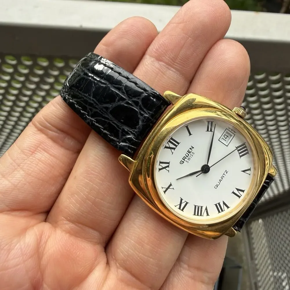 Vintage Gruen Swiss Made Quartz Wrist Watch Men’s Cushion Pillow Case Gold Plate